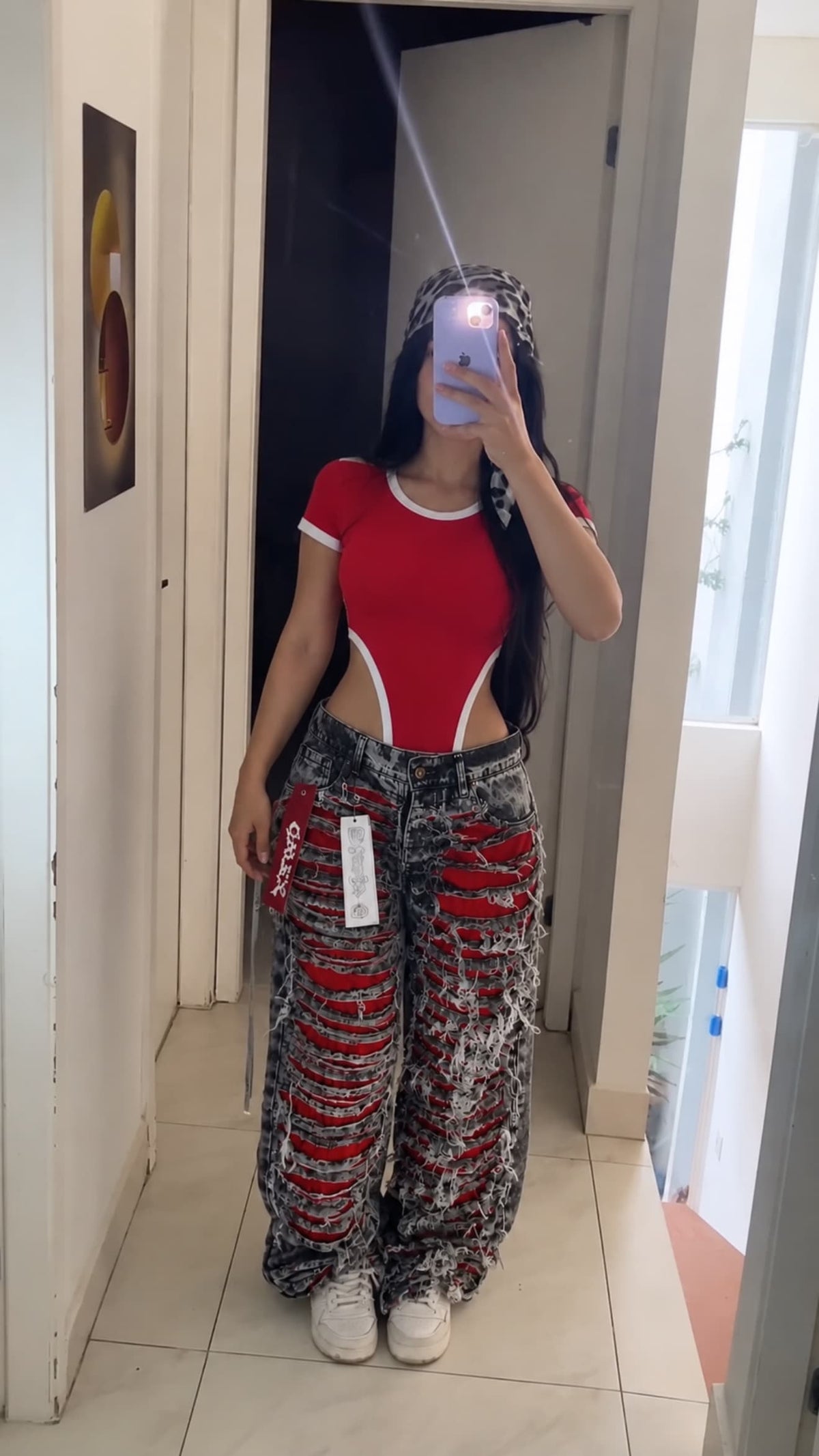 GALEX Gris Rojo Barbacha — Levanta Cola · Cintura de Avispa | Jean Gris con Rojo | RF.205