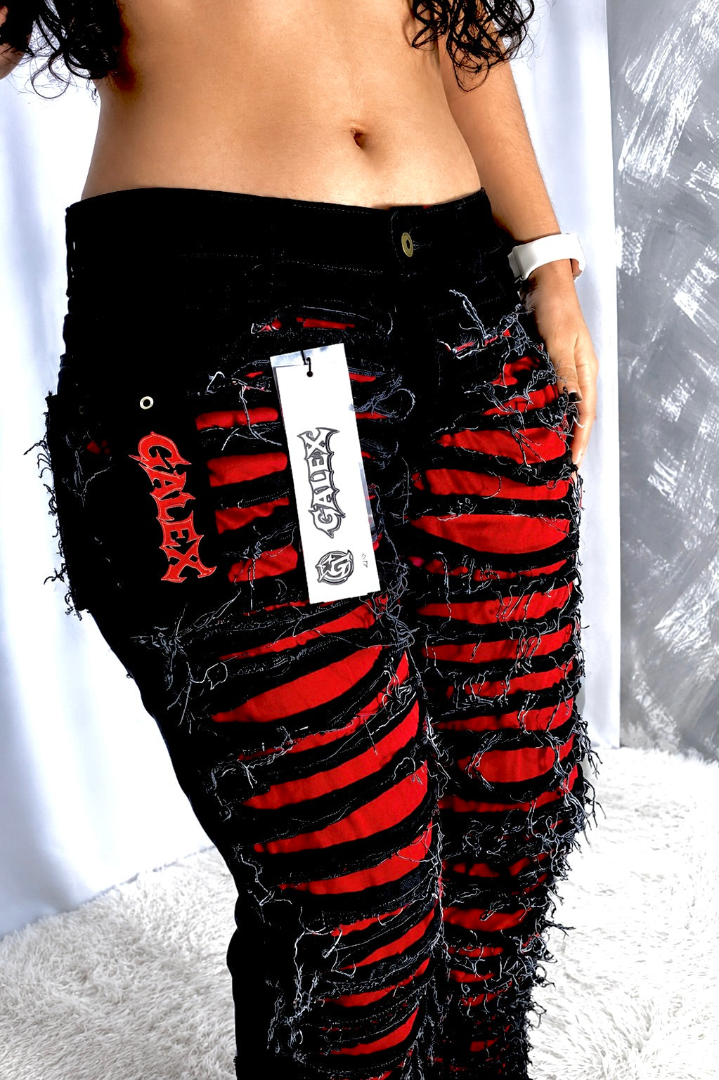 Prenda Exclusiva | NEG-ROJ GALEX BRB 🖤❤️ (DAMA CON LEVANTA COLA)