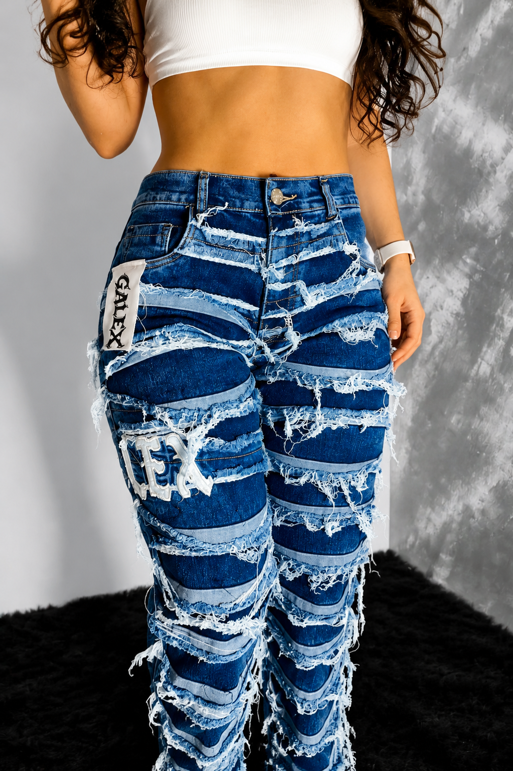 Prenda Exclusiva | OSC GALX BRB 🐳 (DAMA CON LEVANTA COLA)