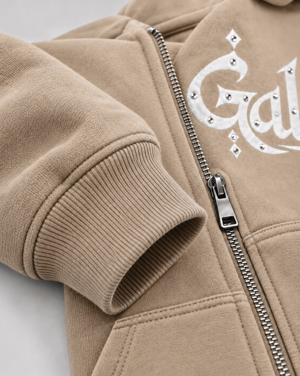GALËX Árabe — Edición Beis | Buzo Conjunto Unisex