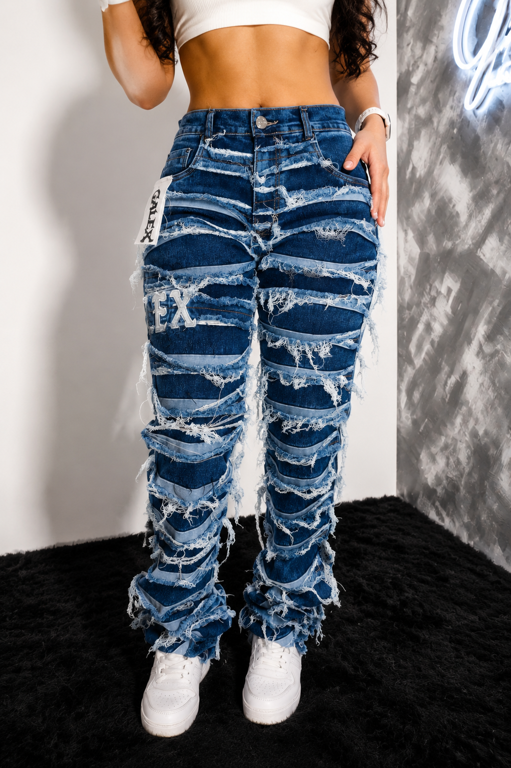 Prenda Exclusiva | OSC GALX BRB 🐳 (DAMA CON LEVANTA COLA)